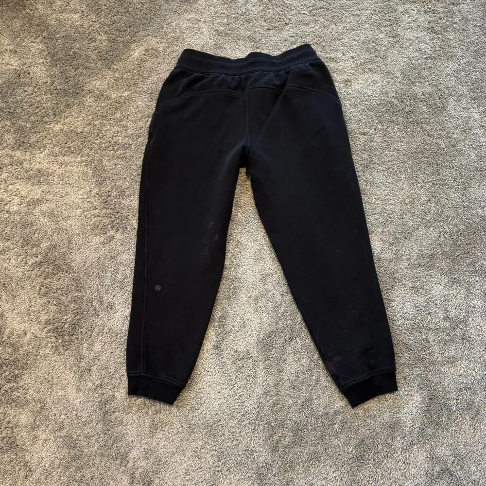 Lululemon Women's Black and Navy Joggers-tracksuits